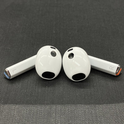 【中古】Galaxy Buds3 ホワイト 【SM-R530NZWAXJP】【秋葉原】