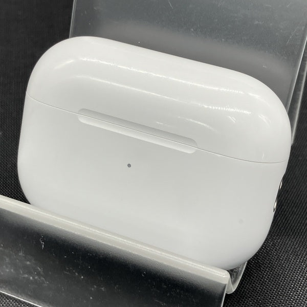 【中古】MagSafe充電ケース(USB-C)付きAirPods Pro(第2世代) MTJV3JA【秋葉原】