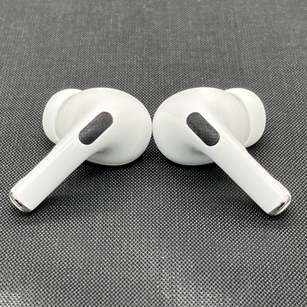 【中古】MagSafe充電ケース(USB-C)付きAirPods Pro(第2世代) MTJV3JA【秋葉原】