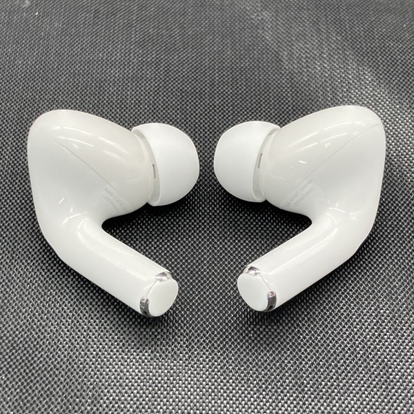 【中古】MagSafe充電ケース(USB-C)付きAirPods Pro(第2世代) MTJV3JA【秋葉原】