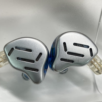 【中古】KZ ZAX【秋葉原】