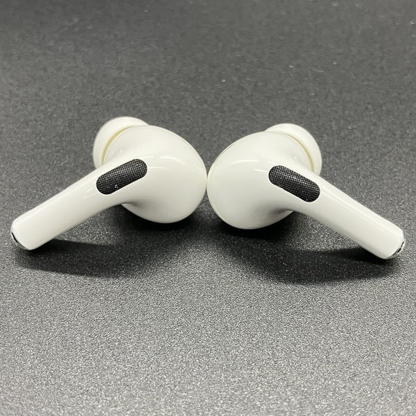 【中古】AirPods Pro (第2世代) MQD83J/A【秋葉原】