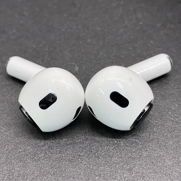【中古】MagSafe充電ケース(USB-C)付きAirPods Pro(第2世代) MTJV3JA【仙台】