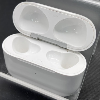 【中古】AirPods 充電ケース (第3世代)【秋葉原】