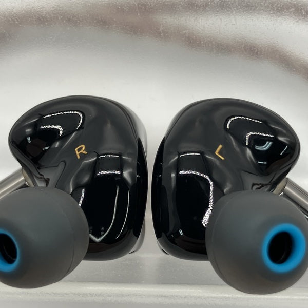 【中古】PERFORMER 8 (4.4mmモデル)【秋葉原】