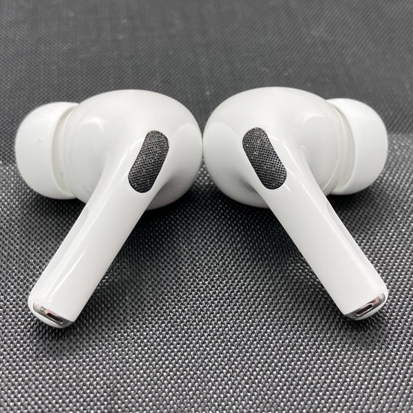 【中古】AirPods Pro (第2世代) MQD83J/A【日本橋】