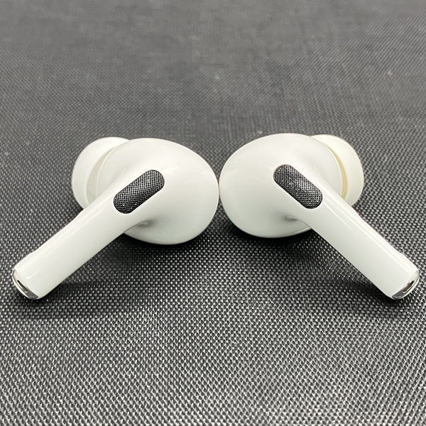 Apple 【中古】MagSafe充電ケース(USB-C)付きAirPods Pro(第2