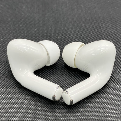 【中古】MagSafe充電ケース(USB-C)付きAirPods Pro(第2世代) MTJV3JA【日本橋】