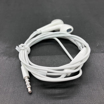 【中古】Apple EarPods with Remote and Mic【秋葉原】