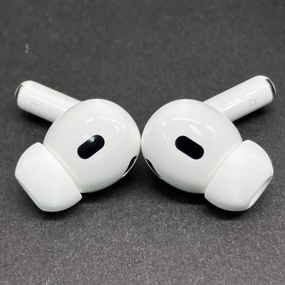 【中古】MagSafe充電ケース(USB-C)付きAirPods Pro(第2世代) MTJV3JA【秋葉原】
