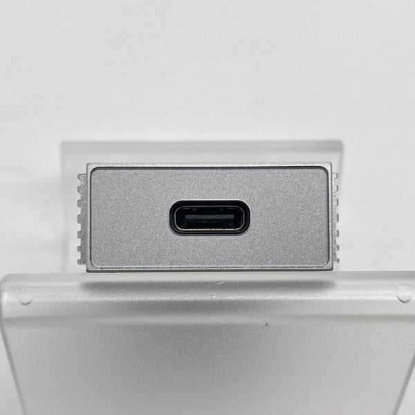 【中古】UA6 Silver【仙台】