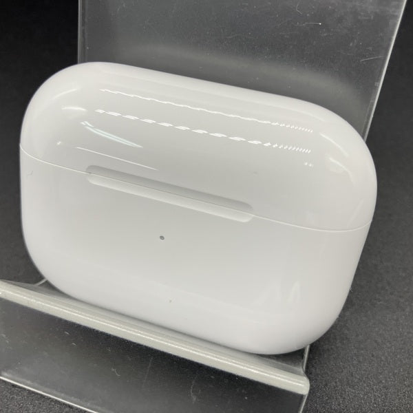 【中古】MagSafe充電ケース(USB-C)付きAirPods Pro(第2世代) MTJV3JA【秋葉原】