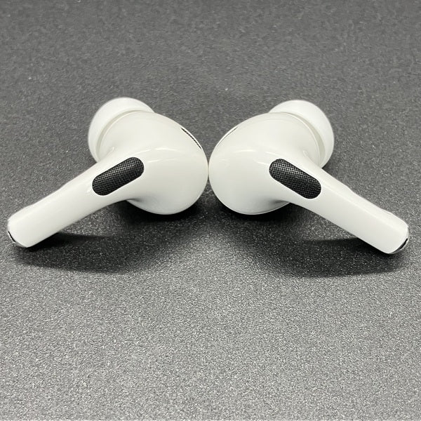 【中古】MagSafe充電ケース(USB-C)付きAirPods Pro(第2世代) MTJV3JA【秋葉原】