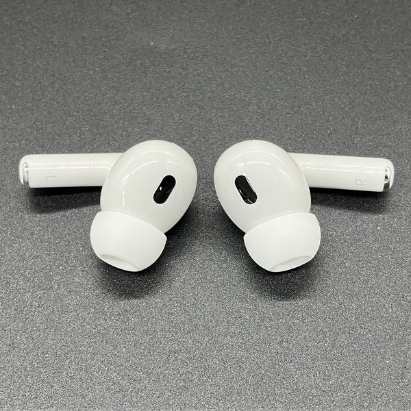 【中古】MagSafe充電ケース(USB-C)付きAirPods Pro(第2世代) MTJV3JA【秋葉原】