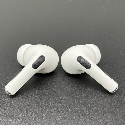 【中古】MagSafe充電ケース(USB-C)付きAirPods Pro(第2世代) MTJV3JA【秋葉原】