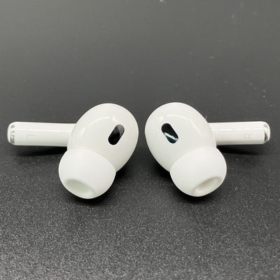 【中古】MagSafe充電ケース(USB-C)付きAirPods Pro(第2世代) MTJV3JA【秋葉原】