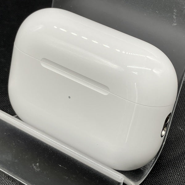 【中古】MagSafe充電ケース(USB-C)付きAirPods Pro(第2世代) MTJV3JA【秋葉原】