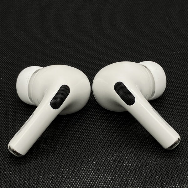 【中古】MagSafe充電ケース(USB-C)付きAirPods Pro(第2世代) MTJV3JA【秋葉原】