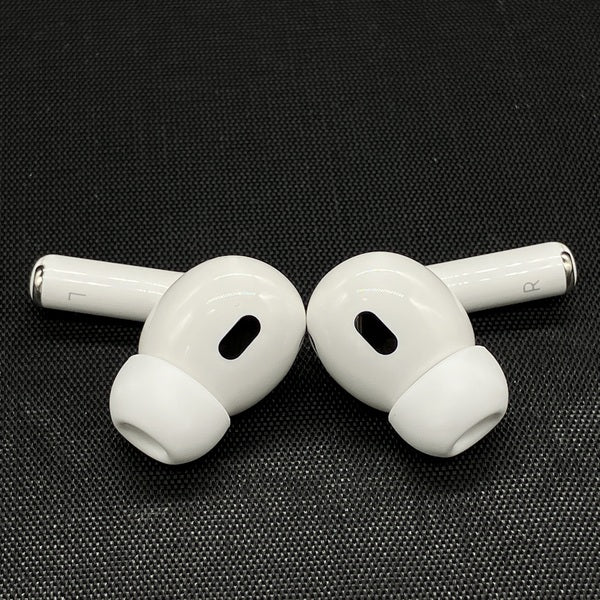 【中古】MagSafe充電ケース(USB-C)付きAirPods Pro(第2世代) MTJV3JA【秋葉原】