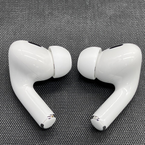 【中古】MagSafe充電ケース(USB-C)付きAirPods Pro(第2世代) MTJV3JA【秋葉原】
