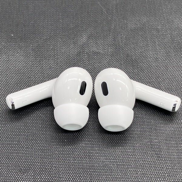 【中古】MagSafe充電ケース(USB-C)付きAirPods Pro(第2世代) MTJV3JA【秋葉原】