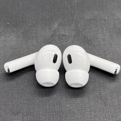 【中古】MagSafe充電ケース(USB-C)付きAirPods Pro(第2世代) MTJV3JA【秋葉原】