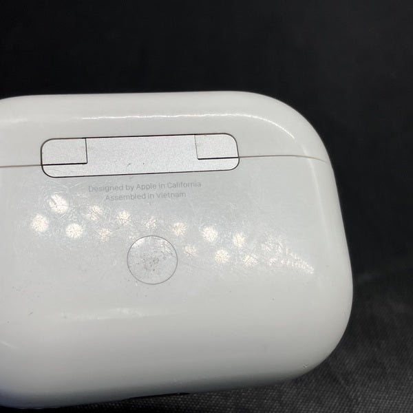 【中古】MagSafe充電ケース(USB-C)付きAirPods Pro(第2世代) MTJV3JA【秋葉原】