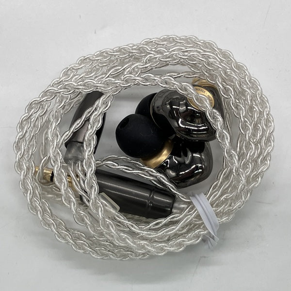 【中古】ADVAR【日本橋】