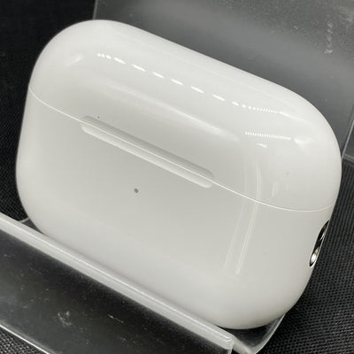 【中古】MagSafe充電ケース(USB-C)付きAirPods Pro(第2世代) MTJV3JA【日本橋】