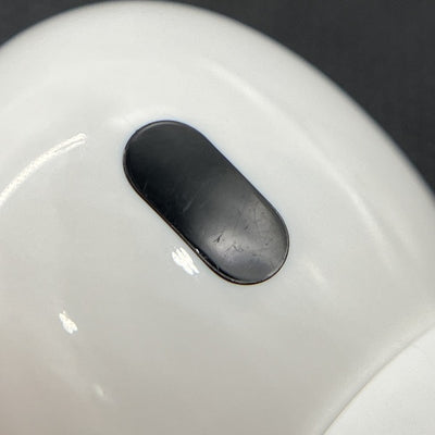 【中古】MagSafe充電ケース(USB-C)付きAirPods Pro(第2世代) MTJV3JA【仙台】