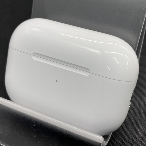 【中古】MagSafe充電ケース(USB-C)付きAirPods Pro(第2世代) MTJV3JA【秋葉原】