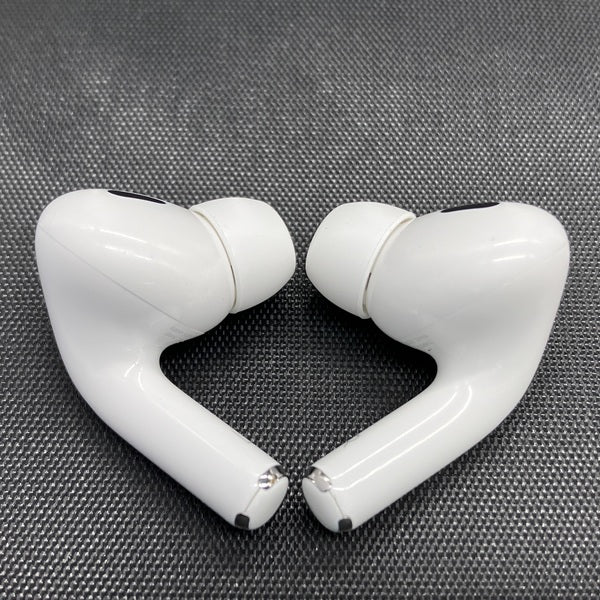 【中古】MagSafe充電ケース(USB-C)付きAirPods Pro(第2世代) MTJV3JA【秋葉原】