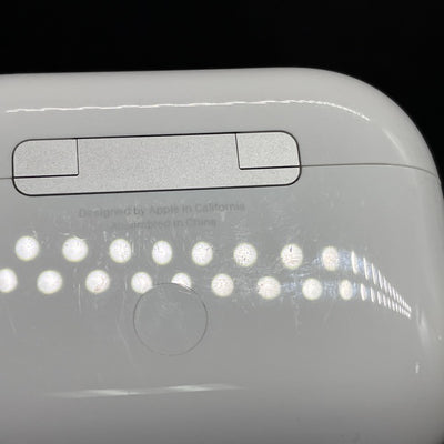 【中古】MagSafe充電ケース(USB-C)付きAirPods Pro(第2世代) MTJV3JA【秋葉原】