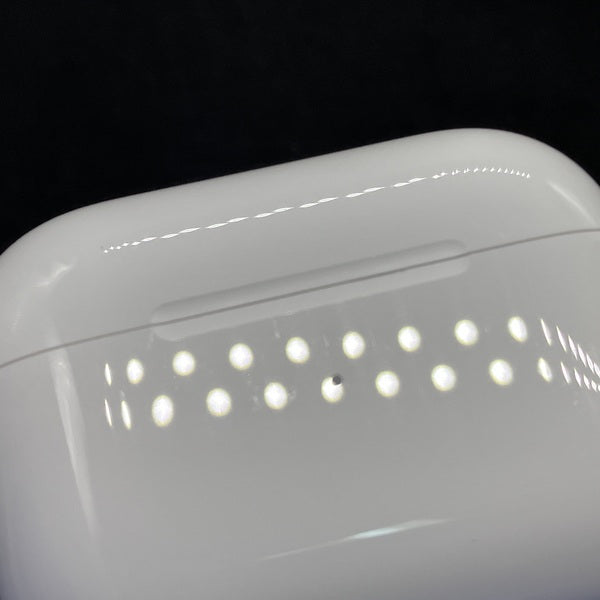 【中古】MagSafe充電ケース(USB-C)付きAirPods Pro(第2世代) MTJV3JA【秋葉原】
