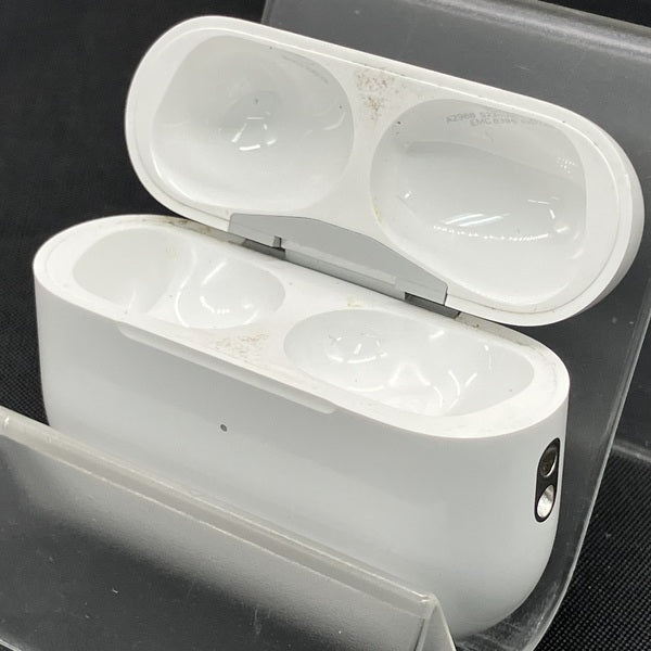 【中古】AirPods Pro (第2世代) MagSafe充電ケース(USB-C)【秋葉原】