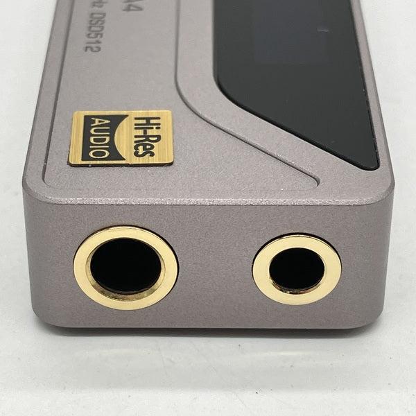 【中古】UA4 チタニウム【日本橋】