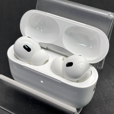 【中古】MagSafe充電ケース(USB-C)付きAirPods Pro(第2世代) MTJV3JA【秋葉原】