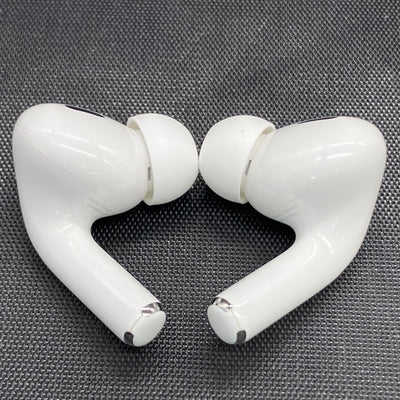 【中古】MagSafe充電ケース(USB-C)付きAirPods Pro(第2世代) MTJV3JA【秋葉原】
