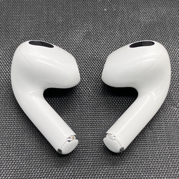 Apple 【中古】Airpods MME73J/A 3rd Generation【秋葉原】 – e