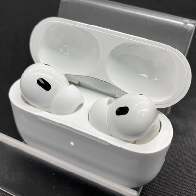 【中古】MagSafe充電ケース(USB-C)付きAirPods Pro(第2世代) MTJV3JA【秋葉原】