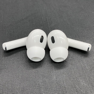 【中古】MagSafe充電ケース(USB-C)付きAirPods Pro(第2世代) MTJV3JA【秋葉原】