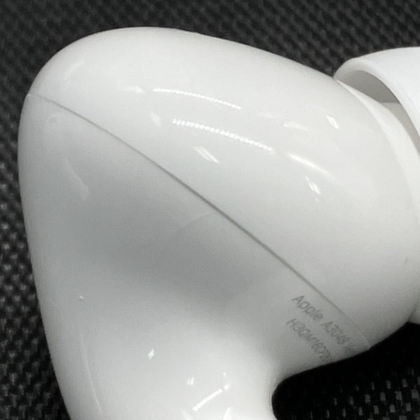 【中古】MagSafe充電ケース(USB-C)付きAirPods Pro(第2世代) MTJV3JA【秋葉原】