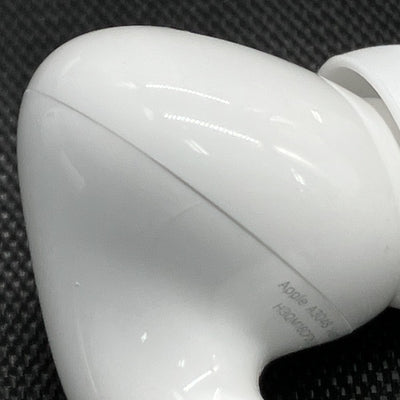 【中古】MagSafe充電ケース(USB-C)付きAirPods Pro(第2世代) MTJV3JA【秋葉原】