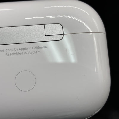 【中古】MagSafe充電ケース(USB-C)付きAirPods Pro(第2世代) MTJV3JA【秋葉原】