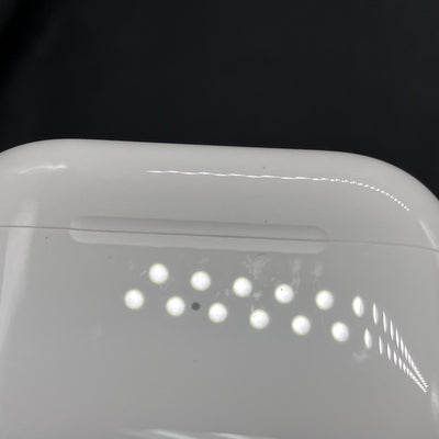【中古】MagSafe充電ケース(USB-C)付きAirPods Pro(第2世代) MTJV3JA【秋葉原】