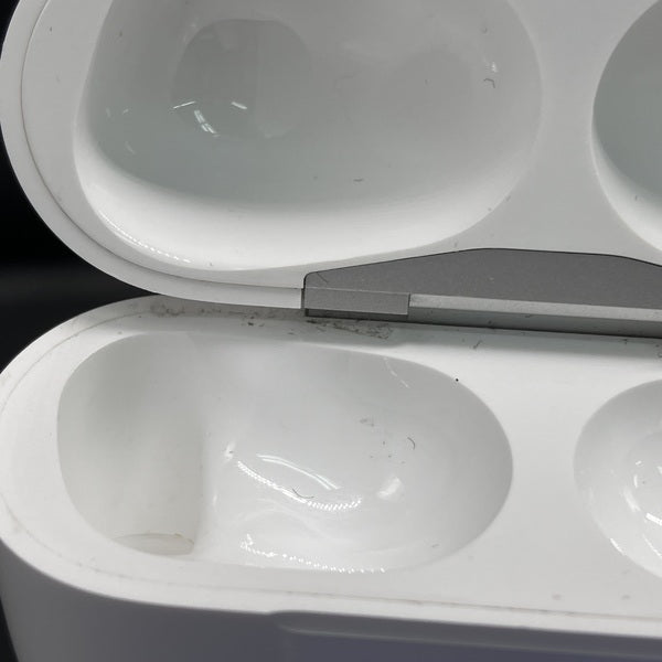 【中古】AirPods Pro (第2世代) MQD83J/A【秋葉原】