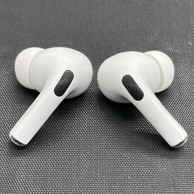【中古】MagSafe充電ケース(USB-C)付きAirPods Pro(第2世代) MTJV3JA【日本橋】