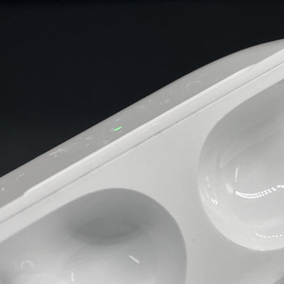 【中古】MagSafe充電ケース(USB-C)付きAirPods Pro(第2世代) MTJV3JA【日本橋】
