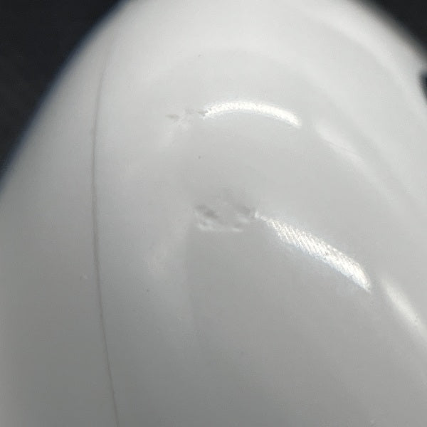 【中古】MagSafe充電ケース(USB-C)付きAirPods Pro(第2世代) MTJV3JA【日本橋】