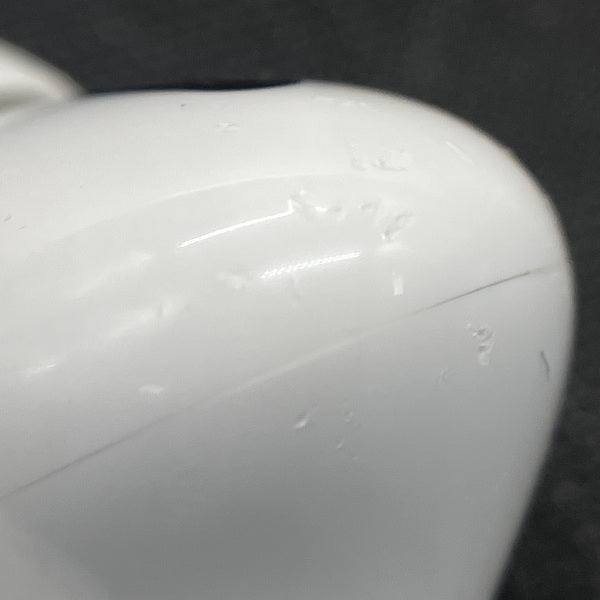 【中古】MagSafe充電ケース(USB-C)付きAirPods Pro(第2世代) MTJV3JA【日本橋】